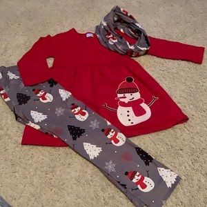 Girls 3 pc boutique set (shirt, leggings and infinity scarf).